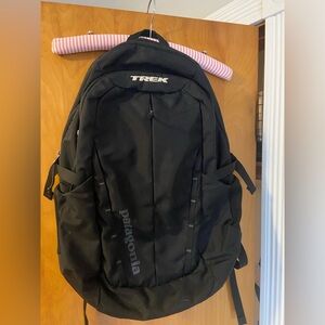 Trek Branded Patagonia Refugio Black 28L Backpack Bag